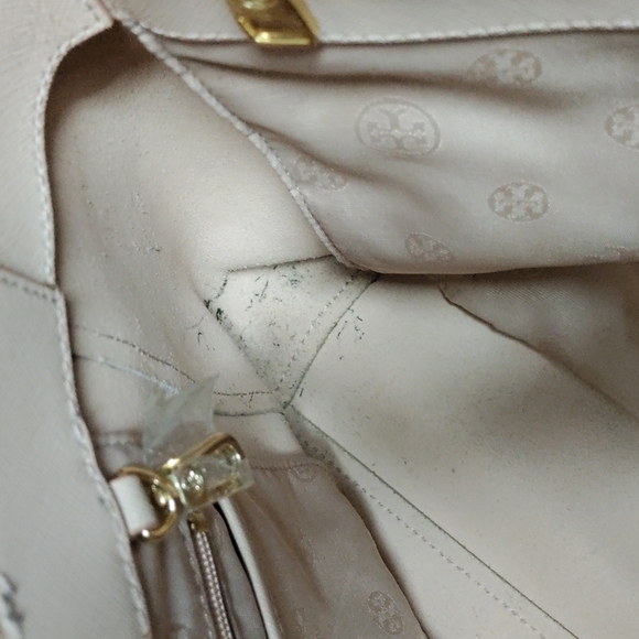 Tory Burch Blush Saffiano York Buckle Tote - Picture 11 of 13